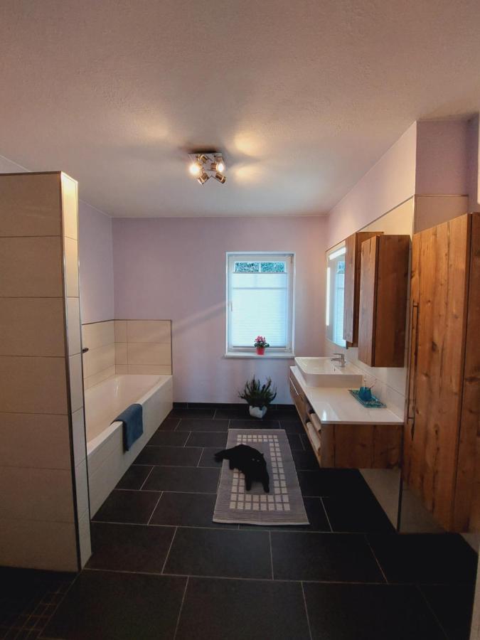 Ferienwohnung Lucy Am Lonitzberg 斯特恩克申艾姆弗尔 外观 照片