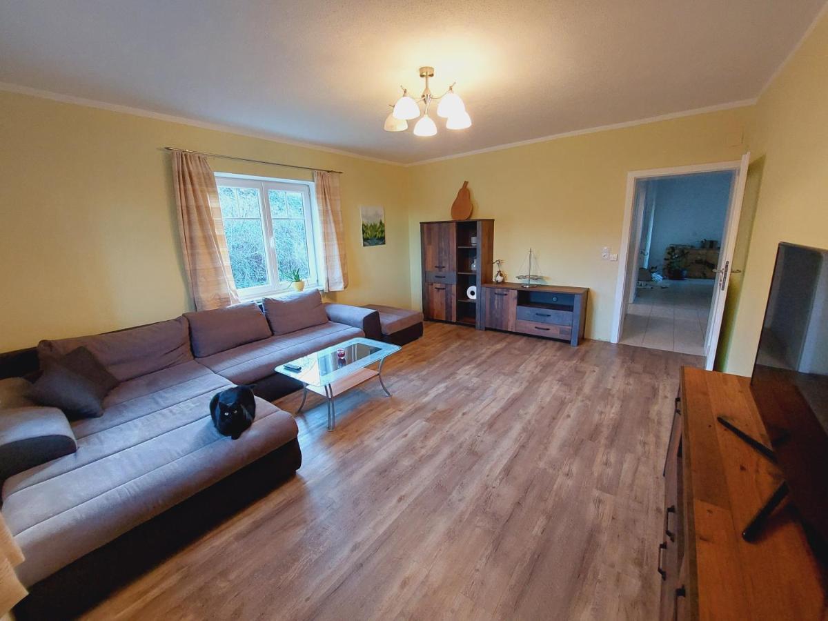 Ferienwohnung Lucy Am Lonitzberg 斯特恩克申艾姆弗尔 外观 照片